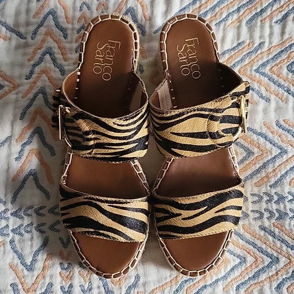 Slip on wedge sandals - Picture 1 of 5